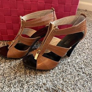 Michael Kors Brown/Gold heels